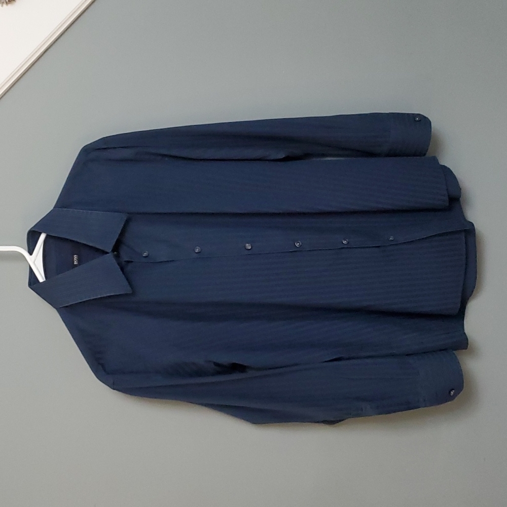Mens HUGO BOSS dress up shirt (sz L)
